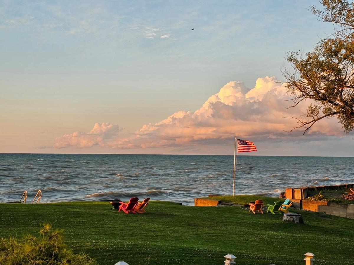 Seaside Lake-Front Cottage Madison 외부 사진