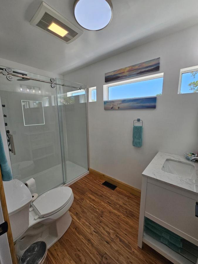 Seaside Lake-Front Cottage Madison 외부 사진